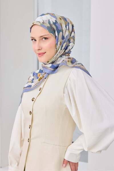 Silk Home وشاح فيلورا بنقشة الزهور باللون الأزرق الليلكي