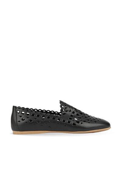 BUENO Black Leather Women's Flat Shoes