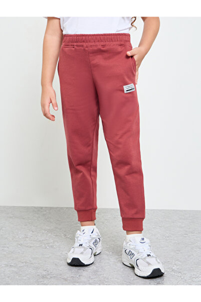 Styli Girls Cotton Joggers with Badge Detail