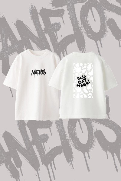 Anetos Doja Cat Moo Design majica sa širokim izrezom i printom, bela
