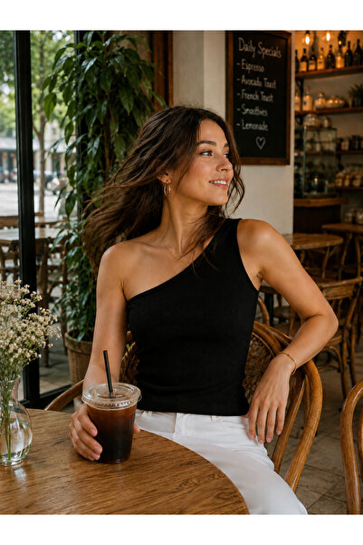 Feyece Tek Omuz Detaylı Kaşkorse Bluz Crop