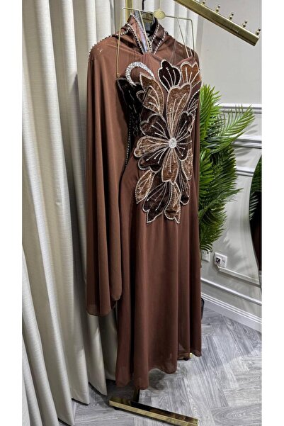 Mar style Luxury Velvet Rose Embroidery Cape Evening Dress