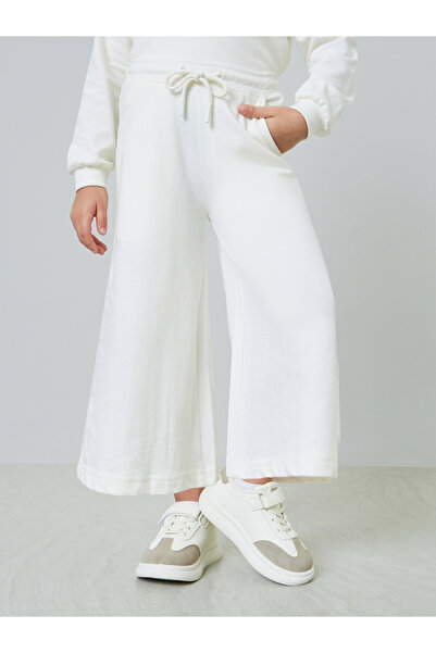 Styli Girls Off White Cotton Wide Leg Cropped Joggers