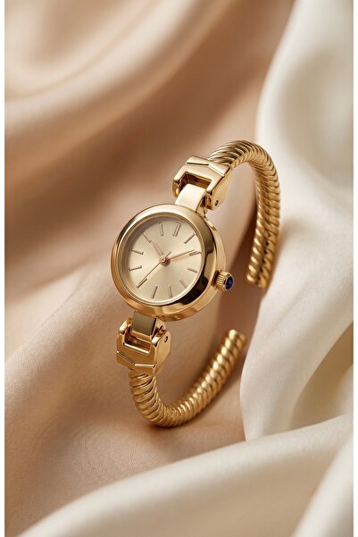 KLISHE Butik Women's Steel Watch Gold Color Clamshell Bracelet Vintage Old Mo...