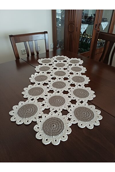 SEYDA BEDİR Handmade Daisy Motif Tablecloth Runner