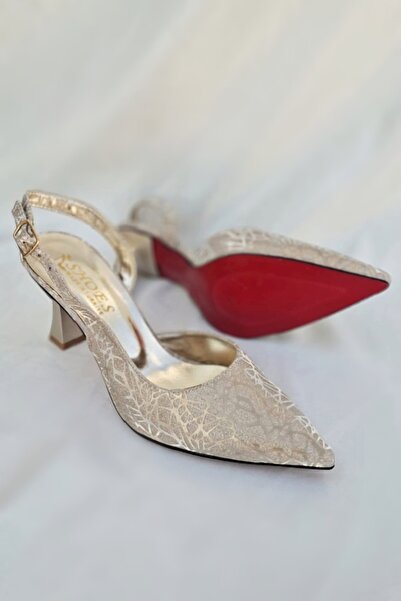Genel Markalar Topuklu Altın Rengi Simli Dantel Desenli Slingback Kadeh Topuk...