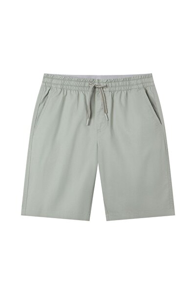 Giordano Men’s Slim Lightweight Twill Bermuda Shorts