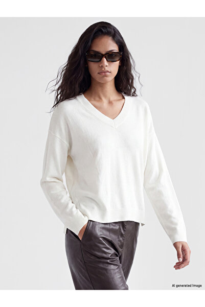 LC Waikiki White V-Neck Oversize Women's Knitwear Sweater