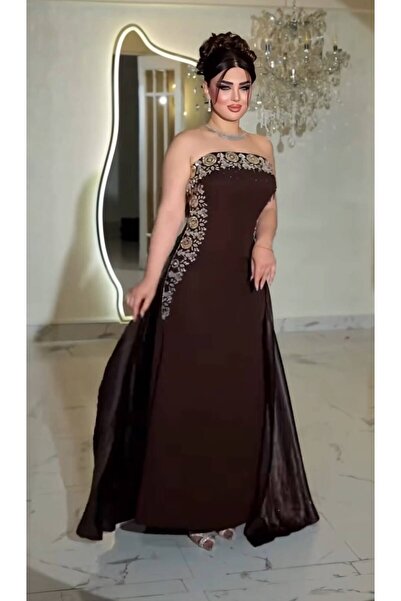 NALA FASHION فستان سهرة بني داكن طويل أنيق وبتصميم جذاب.