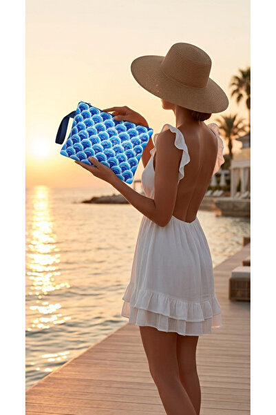 Pul ve Boncuk İşlemeli Mavi Clutch
