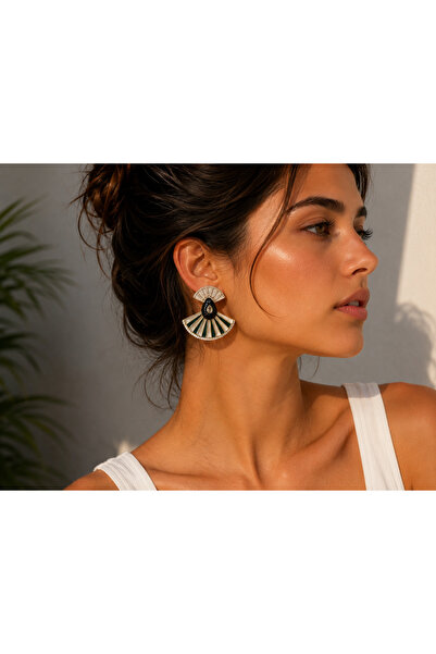 YELPAZE MODEL ZİRKON TAŞLARLA SÜSLENMİŞ TASARIM KÜPE