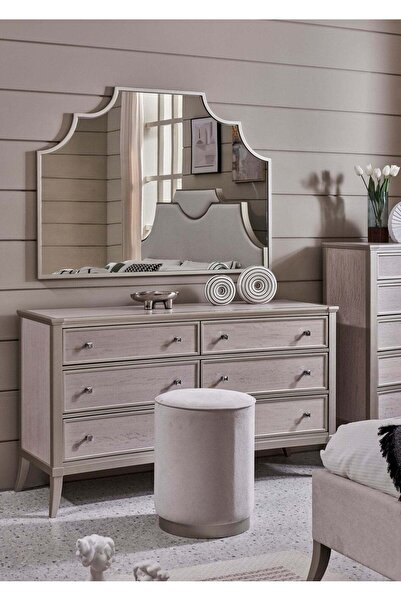 Roots Furniture إليسورا دريسر