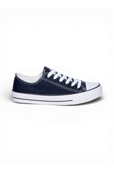 BATA Classic Low‑Top Casual Sneakers