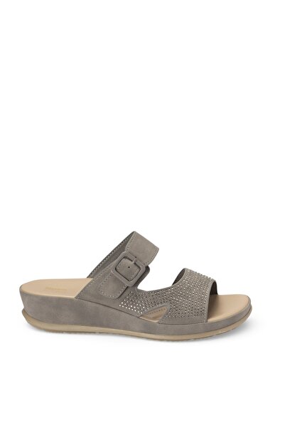 BATA Adjustable Buckle Comfort Sandals