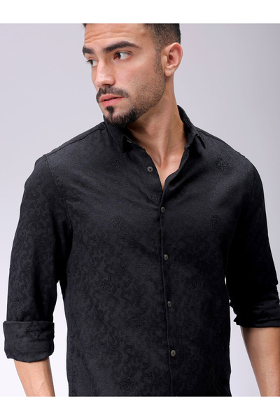 The Indian Garage Co By Styli Men Regular Textured Cutaway Collar Resort Shirt