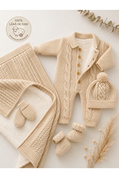 Pure Boutique Set premium pentru nou nascut din lana de oaie cu combinezon im...