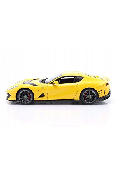 BBURAGO Ferrari 812 Competition 2021 1:18 car model
