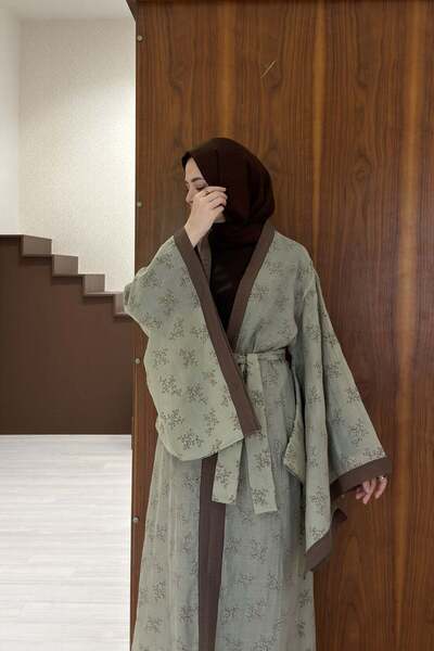 Faya Boutique Green Florist Kimono