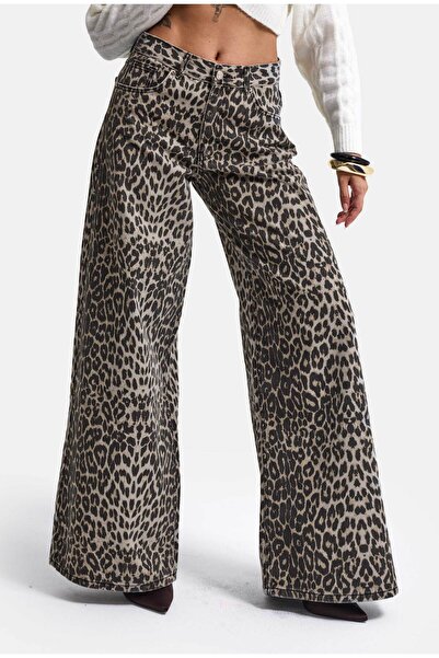 it's basic Women's Leopard 1W6-26 Palazzo Fit Special Pattern Denim Jean