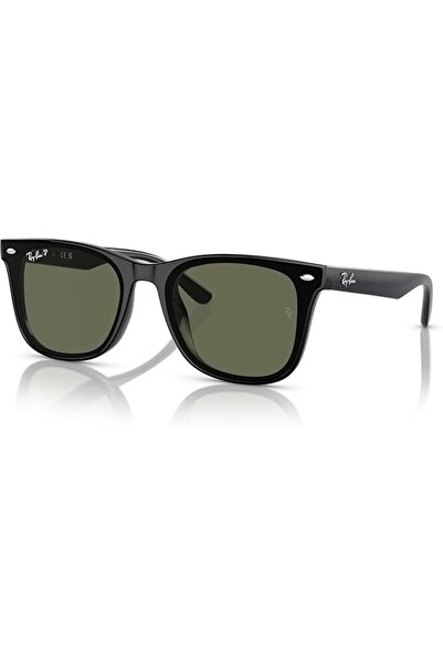 Ray-Ban x Scuderia Ferrari Ray-Ban womens Rb4420 Sunglasses (pack of 1)