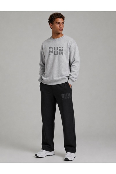 FUFLUNS Run Printed Men's Tube-Cut Crewneck Bottom/Upper Track Suit Set