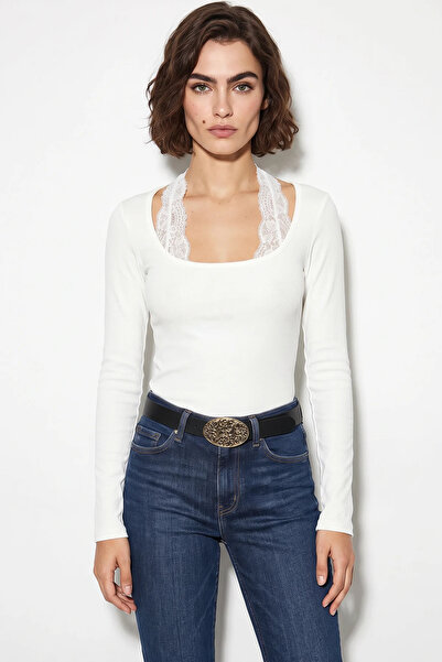Generic Brand Women's Tie-Up Lace Gothic Long Sleeve White Blouse