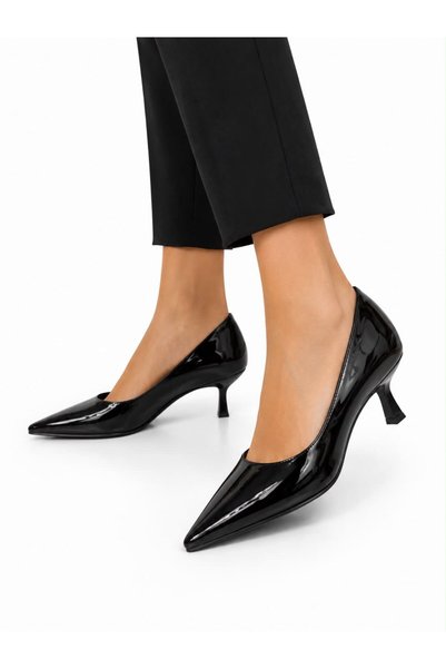 Siena Ayakkabı Kadın Siyah Rugan Sivri Burun 8 cm İnce Topuklu Stiletto
