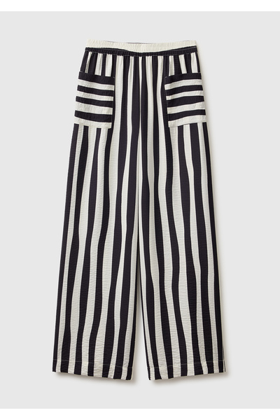 United Colors of Benetton Women's Black-White Cotton Blend Elastic Waist Patt...