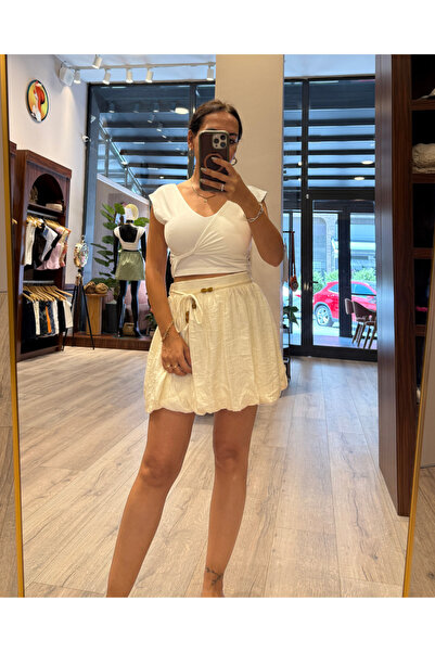 Duygu Sultan Bağcık ve Boncuk Detaylı Balon Mini Etek – Ekru