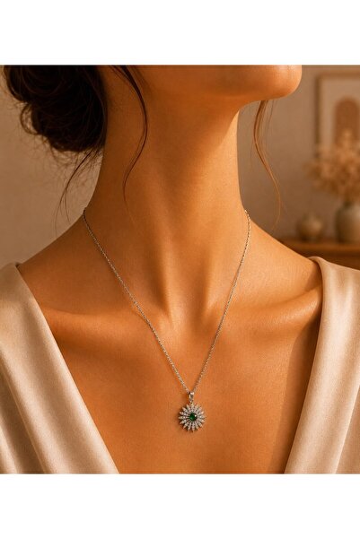 MARE BUTİK Green Zircon Stone Detailed Sun Figured Steel Necklace