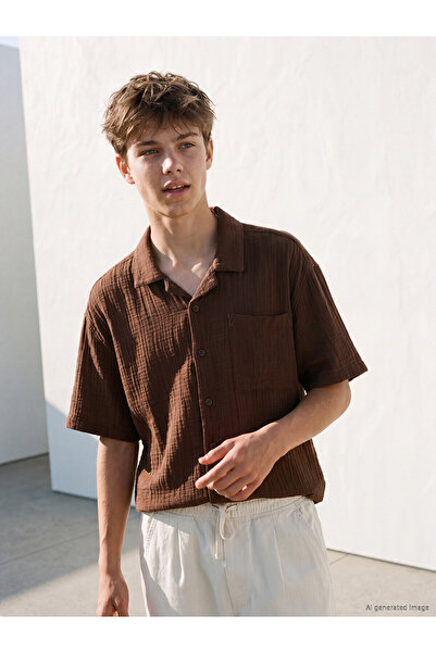 LC Waikiki Nevavm Short-Sleeved Muslin Boy's Shirt with a Difference