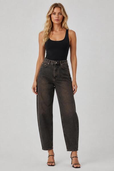 ALEXANDERGARDI High Waist Barrel Fit Jean Pants