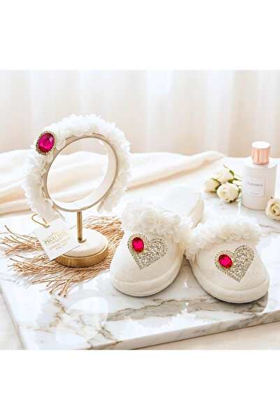 pegu baby collection Pegu Crystal Stone Maternity Slippers Crown Set, Handmad...