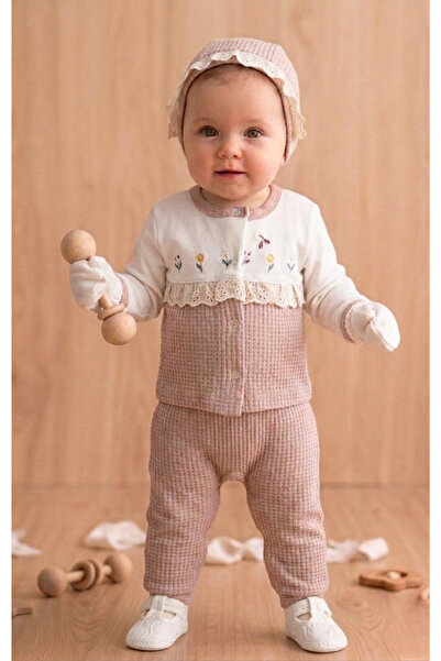 TURP BABY مجموعة تورب المكونة من 10 قطع من الفوط الصحية الفاخرة بنقشة الزهور ...
