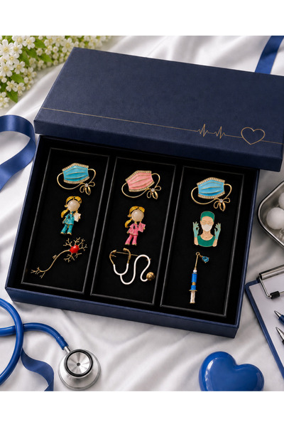 PULİNİN DÜKKANI Doktor Temalı Premium Broş Seti – Günlük Kombinlere Şık Dokunuş