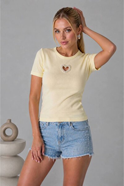 Park Karon Slim Twill T-Shirt με πέτρινο αξεσουάρ καρδιάς στο μπροστινό μέρος...