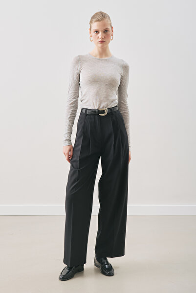 Manuka Classic Pleated Trousers Black