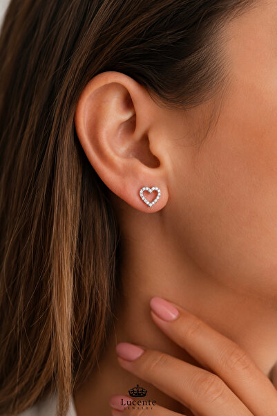 Lucente Jewellery 925 Ayar Minimal Kalp Aşk & Şans Getiren Kalpli Özel Gün Hediyesi Kararma Karşıtı Rodyum Güçlendirmeli Gümüş Hediyelik Tek Sıra Taşlı Şık & Zarif 1 Çift Kalp Küpe