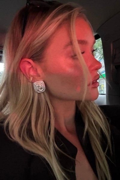 Lavian Accessories Hailey Serisi Olie Gold Küpe