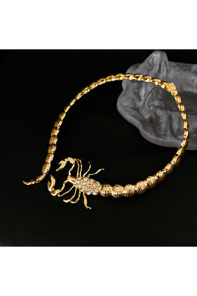 Choice gold Metal Style Inlaid Rhinestone Scorpion Necklace for Women Exagger...