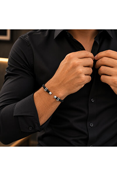 simurg jewellery 925 Ayar Gümüş Beyaz Harf Detaylı Siyah Çelik Bileklik