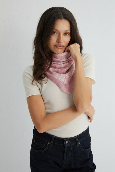Silk and Cashmere Pembe Jas İpekli Baskılı Kare Şal 70x70 cm