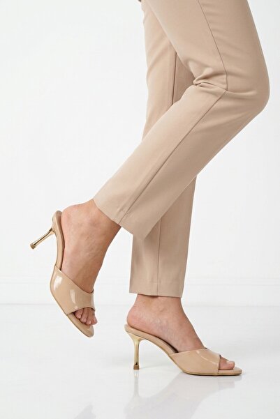Aspor Beige Patent Leather Women's Heeled Slippers