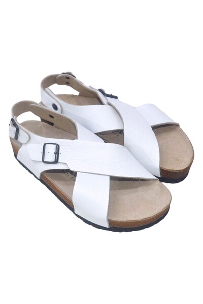 Shoerokee Beyz Cross-Strap Sandals