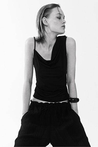 H&M Drapeli Asimetrik Üst