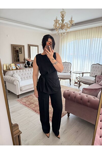 bussrabutik طقم بلوزة وبنطلون من قماش الكريب بتفاصيل تصميمية