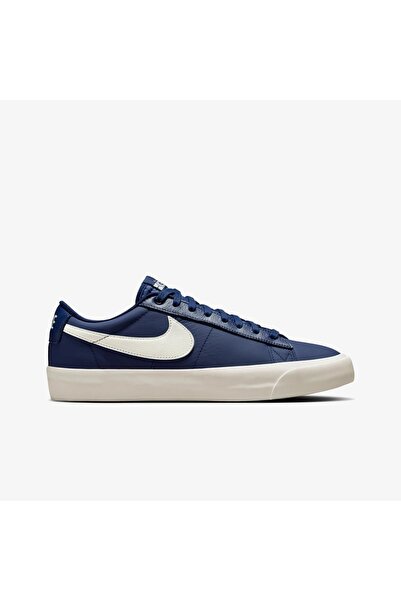 Nike BLAZET LOW PRO