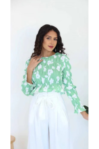 2TRENDY Stretchy Blouse with Sleeves