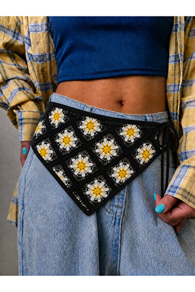 synshop Black and White Knitted Sunflower Patterned Triangle Waist Bandana Wo...