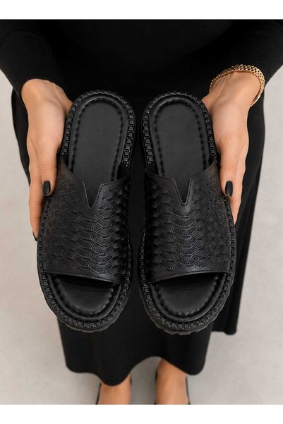 AYAKKABİSEPETİ Black Genuine Leather High-Sole Women's Slippers